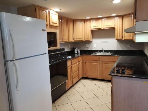 Best Western Plus Holiday Sands Inn & Suites - image 42