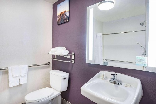 La Quinta by Wyndham Norfolk Airport - image 19