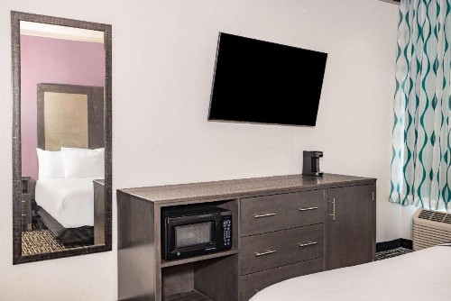 La Quinta by Wyndham Norfolk Airport - image 21