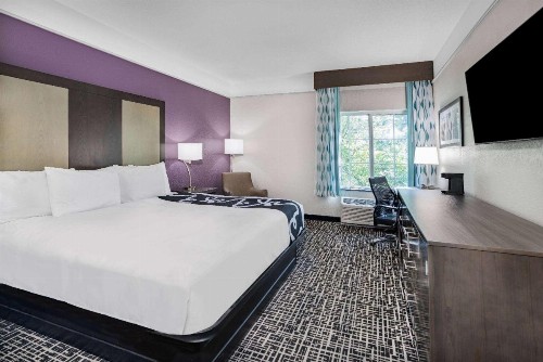 La Quinta by Wyndham Norfolk Airport - image 27