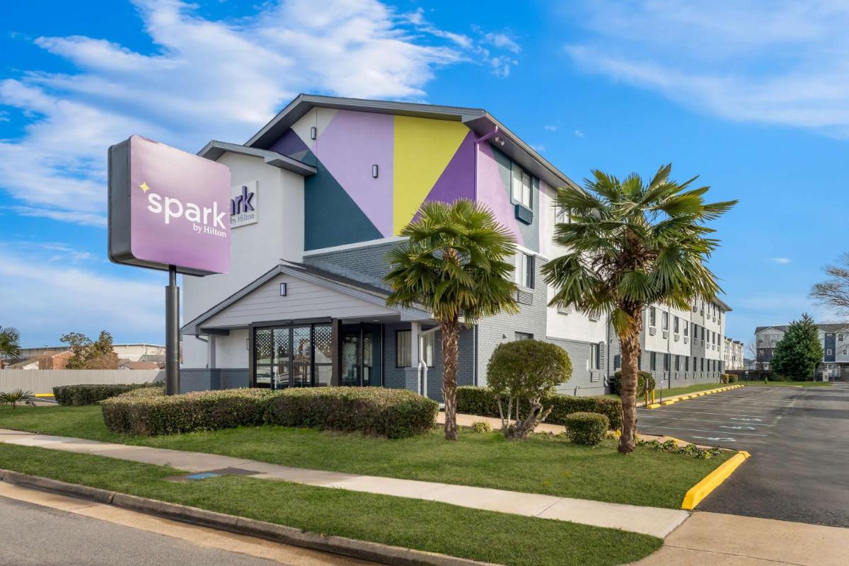 SureStay Hotel by Best Western Norfolk Little Creek - main image