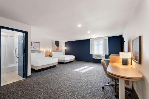 SureStay Hotel by Best Western Norfolk Little Creek - image 35