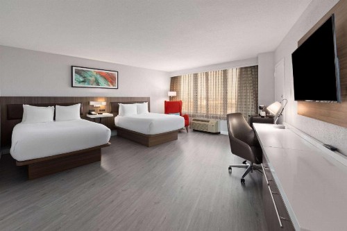 Wyndham Garden Norfolk Downtown - image 15