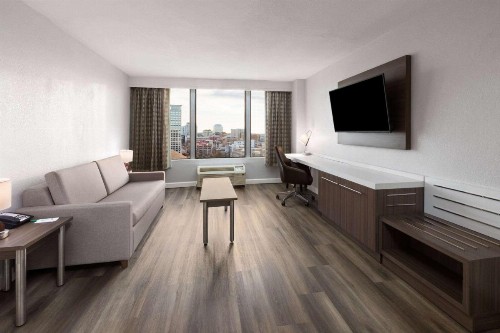 Wyndham Garden Norfolk Downtown - image 23