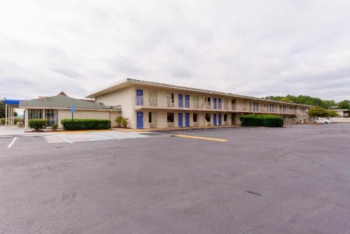 Motel 6-Norfolk VA - image 28