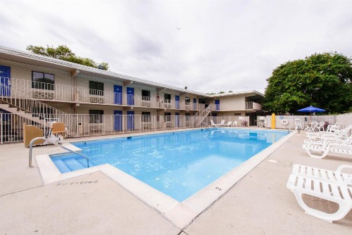 Motel 6-Norfolk VA - image 36