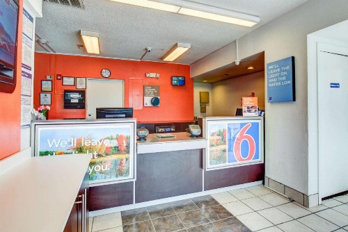 Motel 6-Norfolk VA - image 7