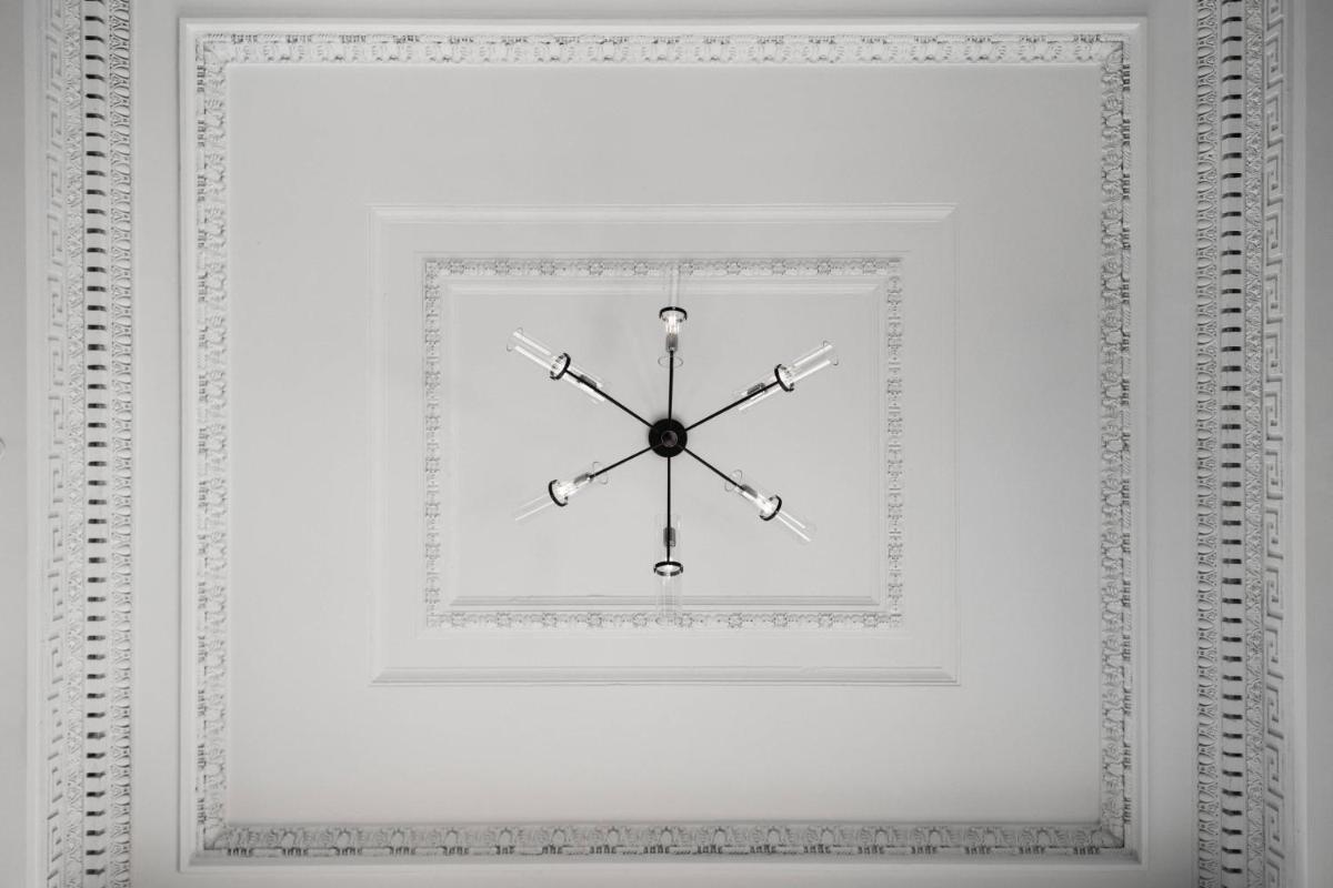 Glass Light Hotel & Gallery Autograph Collection - image 6