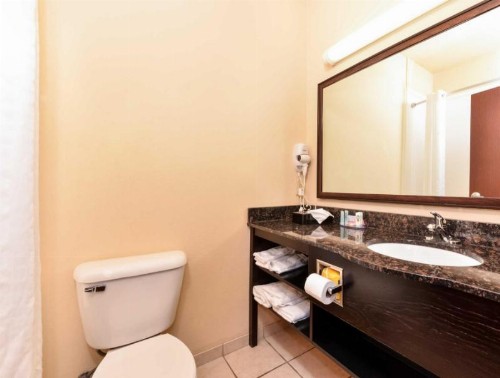Quality Inn & Suites - Norman - image 11