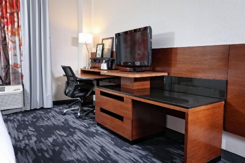 Fairfield Inn & Suites by Marriott Charleston North/Ashley Phosphate - image 10