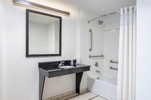 Fairfield Inn & Suites by Marriott Charleston North/Ashley Phosphate - image 17