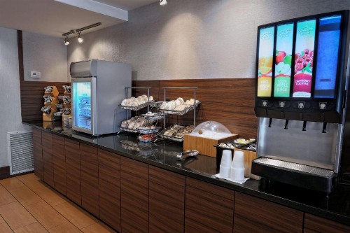 Fairfield Inn & Suites by Marriott Charleston North/Ashley Phosphate - image 24