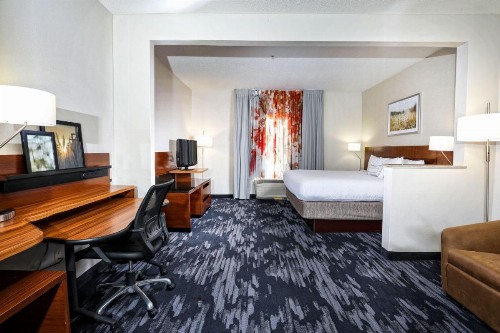 Fairfield Inn & Suites by Marriott Charleston North/Ashley Phosphate - image 7