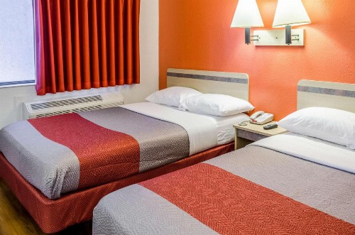 Motel 6-Charleston - North - image 11