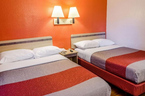 Motel 6-Charleston - North - image 12