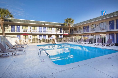 Motel 6-Charleston - North - image 20