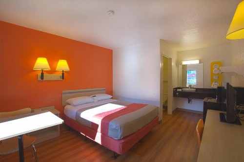 Motel 6-Charleston - North - image 33
