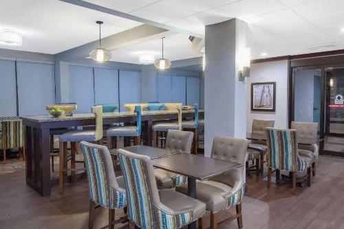 Wingate by Wyndham Charleston Airport Coliseum - image 3