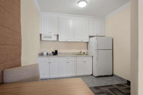 Hampton Inn Charleston North - image 15
