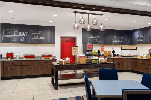 Hampton Inn Charleston North - image 17