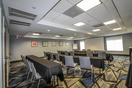 Holiday Inn Express Hotel & Suites Charleston - North an IHG Hotel - image 24