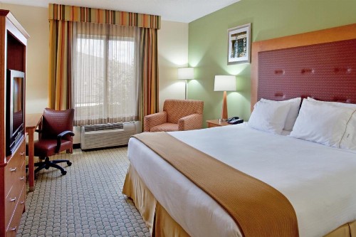 Holiday Inn Express Hotel & Suites Charleston - North an IHG Hotel - image 40