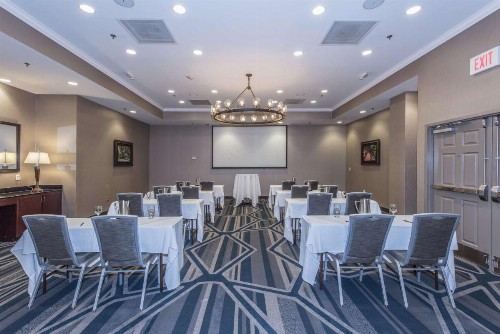 DoubleTree by Hilton North Charleston - Convention Center - image 30