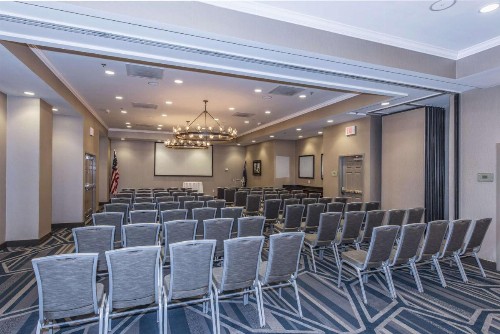 DoubleTree by Hilton North Charleston - Convention Center - image 42