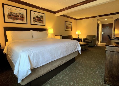Holiday Inn Express Hotel & Suites Charleston-Ashley Phosphate an IHG Hotel - image 12