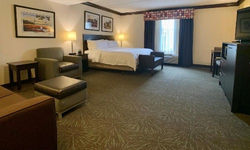 Holiday Inn Express Hotel & Suites Charleston-Ashley Phosphate an IHG Hotel - image 25