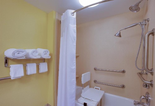 Holiday Inn Express Hotel & Suites Charleston-Ashley Phosphate an IHG Hotel - image 37