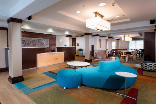 Fairfield Inn and Suites Charleston North/University Area - image 1