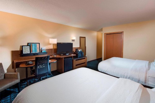 Fairfield Inn and Suites Charleston North/University Area - image 16