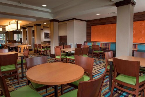 Fairfield Inn and Suites Charleston North/University Area - image 18