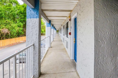 Rodeway Inn North Charleston - image 29