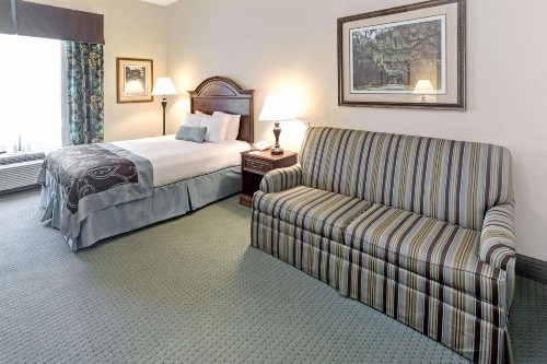 Wingate by Wyndham Charleston Southern University - image 9