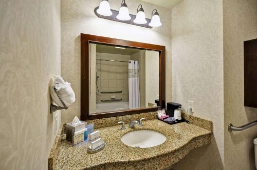 Hampton Inn & Suites North Charleston-University Boulevard - image 29