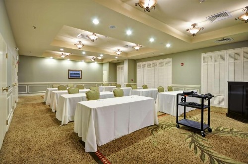 Hampton Inn & Suites North Charleston-University Boulevard - image 30