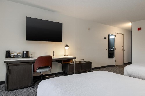 Courtyard by Marriott North Charleston Airport Coliseum - image 9