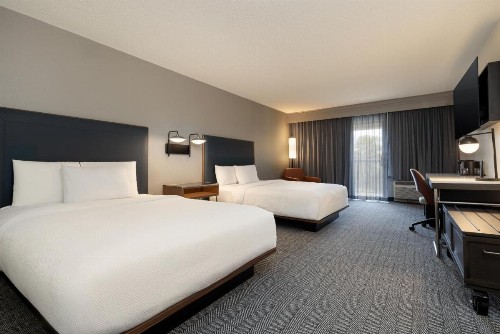 Courtyard by Marriott North Charleston Airport Coliseum - image 15