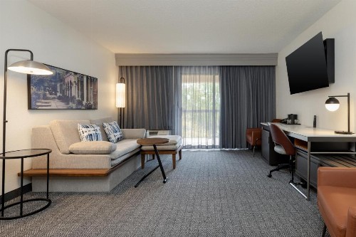 Courtyard by Marriott North Charleston Airport Coliseum - image 18