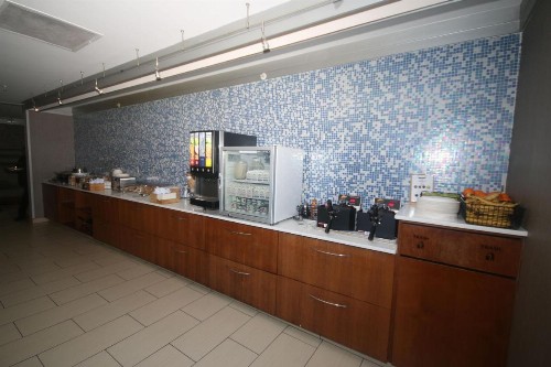 SpringHill Suites by Marriott Charleston North - image 6