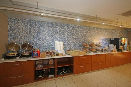 SpringHill Suites by Marriott Charleston North - image 7