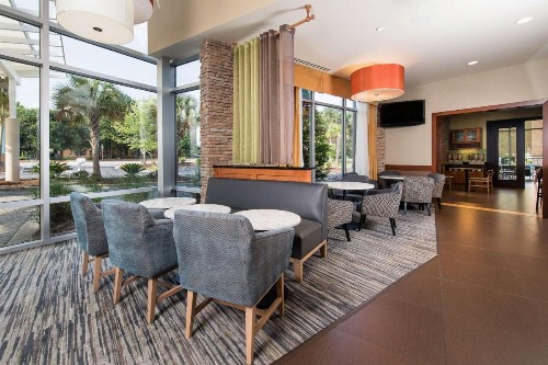 Hyatt Place Charleston Airport / Convention Center - image 4