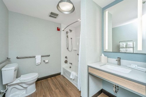 Hilton Garden Inn Charleston Airport - image 19