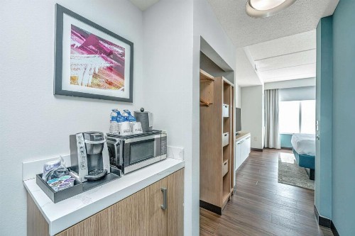 Hilton Garden Inn Charleston Airport - image 37