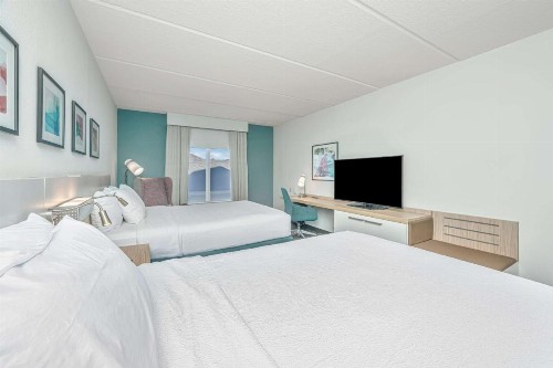 Hilton Garden Inn Charleston Airport - image 42