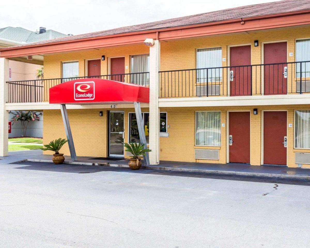 Econo Lodge North Charleston - image 2