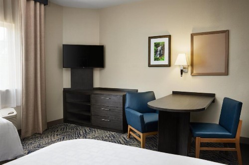 Candlewood Suites I-26 @ Northwoods Mall an IHG Hotel - image 29
