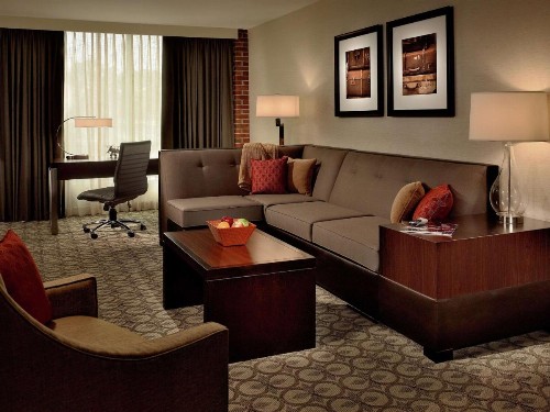 DoubleTree Hotel & Suites Charleston Airport - image 3